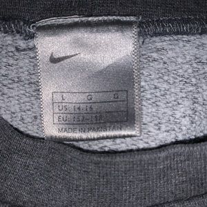Nike Other - Nike crewneck Nike Other - Nike crewneck